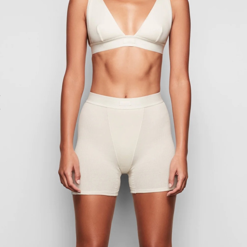 SKIMS boxers in bone